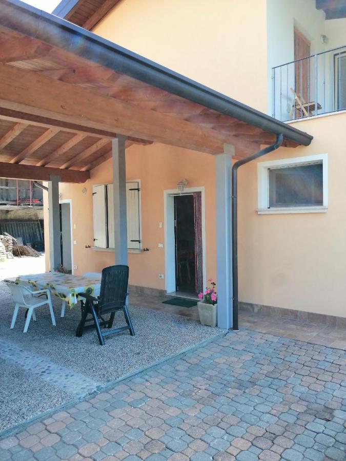 CASCINA LEGNAGO near Garda lake - trilocale Villanuova sul clisi Exterior foto